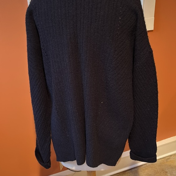 360 Cashmere Sweater - Picture 3 of 6
